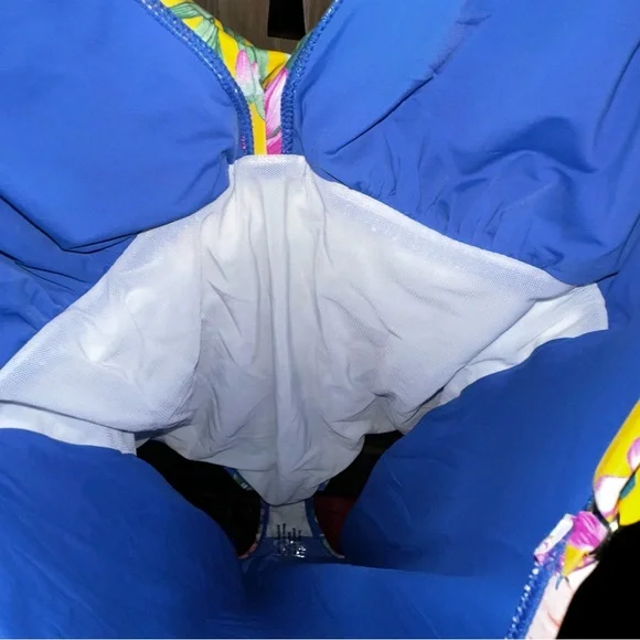 NWT Tommy BAHAMA Pearl Underwire Twist-Front One-Piece Swimsuit Palace Blue 16 - Picture 6 of 8